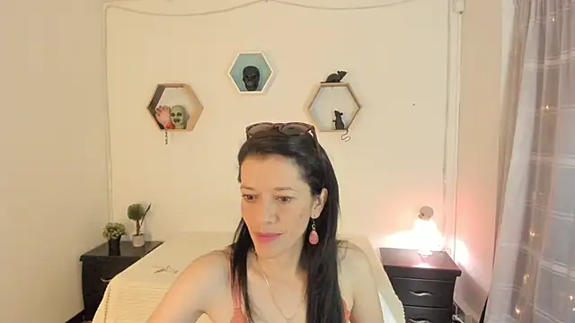 Paloma victory online show from November 1, 2025, 8:57 pm