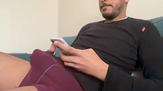 Snapshot of Mooka69 chatting on March 8, 2025, 12:41 pm Mooka69 online show from March 8, 2025, 12:41 pm