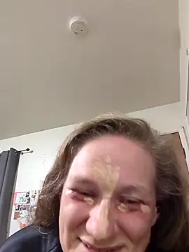 Snapshot of ChileVerde12 chatting on April 11, 2026, 5:15 am ChileVerde12 online show from April 11, 2026, 5:15 am