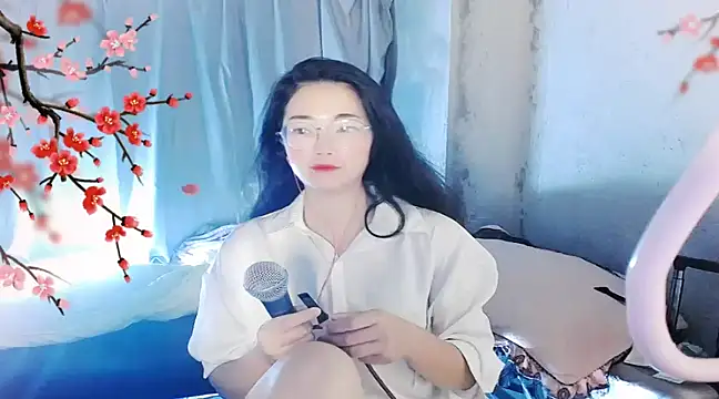 Snapshot of Floor_oo chatting on December 5, 2024, 11:01 pm Floor oo online show from December 5, 2024, 11:01 pm