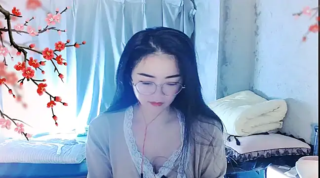Snapshot of Floor_oo chatting on December 12, 2024, 7:15 pm Floor oo online show from December 12, 2024, 7:15 pm