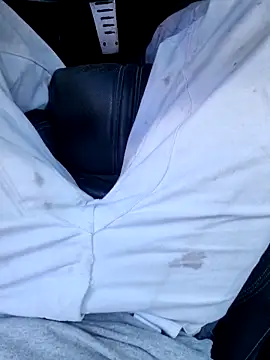 Snapshot of robertilevis chatting on March 19, 2025, 4:34 pm robertilevis online show from March 19, 2025, 4:34 pm