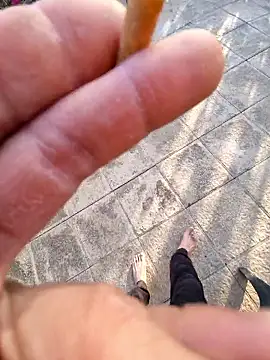 Snapshot of robertilevis chatting on February 25, 2026, 4:51 pm robertilevis online show from February 25, 2026, 4:51 pm