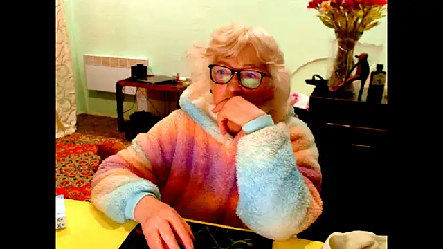 Snapshot of Natali7634 chatting on May 8, 2026, 1:42 am Natali7634 online show from May 8, 2026, 1:42 am