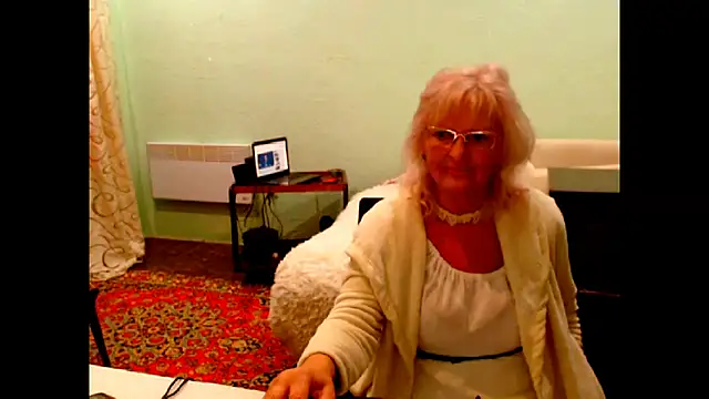 Snapshot of Natali7634 chatting on October 1, 2025, 3:44 am Natali7634 online show from October 1, 2025, 3:44 am