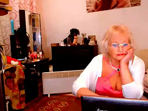 Snapshot of Natali7634 chatting on February 23, 2025, 5:18 pm Natali7634 online show from February 23, 2025, 5:18 pm