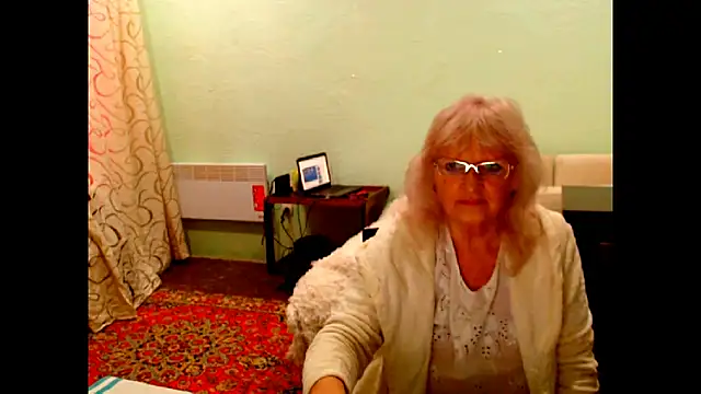 Snapshot of Natali7634 chatting on November 5, 2025, 5:10 am Natali7634 online show from November 5, 2025, 5:10 am