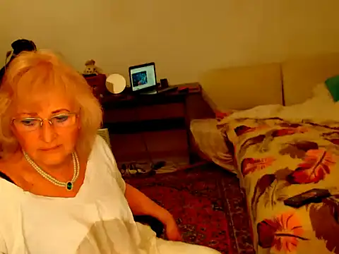 Snapshot of Natali7634 chatting on March 22, 2025, 5:09 pm Natali7634 online show from March 22, 2025, 5:09 pm