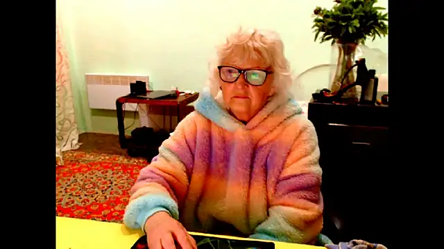 Snapshot of Natali7634 chatting on May 11, 2026, 4:36 am Natali7634 online show from May 11, 2026, 4:36 am