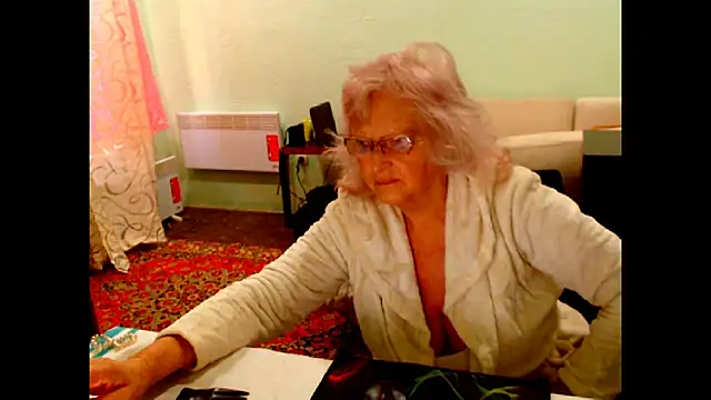 Snapshot of Natali7634 chatting on October 30, 2025, 6:12 am Natali7634 online show from October 30, 2025, 6:12 am