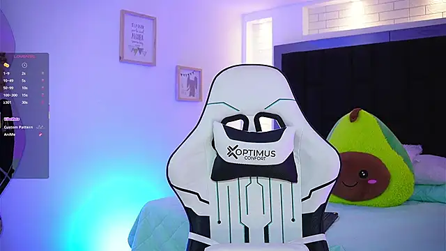 Marianamonroe  online show from October 14, 2025, 7:03 pm