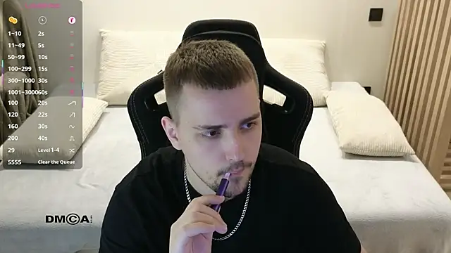 Larstar01 online show from March 29, 2026, 7:37 pm