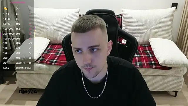 Larstar01 online show from March 13, 2026, 8:36 pm