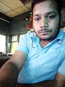 DeepakXxxR86 online show from April 18, 2026, 9:37 pm