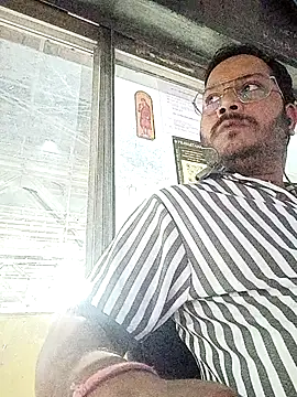 DeepakXxxR86 online show from January 6, 2026, 6:34 pm