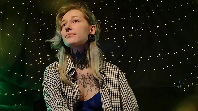 Snapshot of Littlespacemouse chatting on January 18, 2026, 7:56 am Littlespacemouse online show from January 18, 2026, 7:56 am