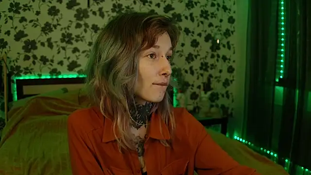 Snapshot of Littlespacemouse chatting on October 14, 2025, 11:14 pm Littlespacemouse online show from October 14, 2025, 11:14 pm