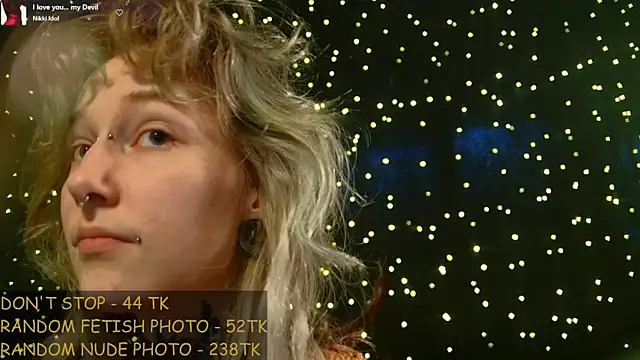 Snapshot of Littlespacemouse chatting on May 9, 2026, 9:12 am Littlespacemouse online show from May 9, 2026, 9:12 am