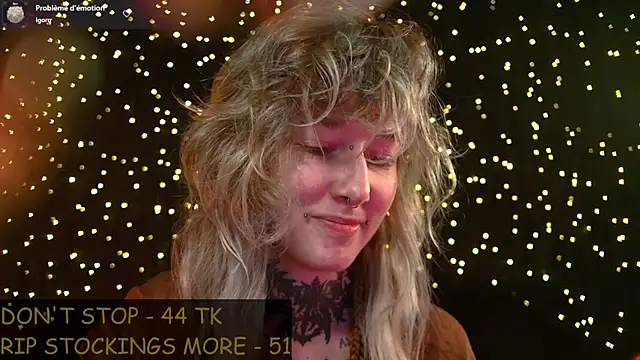 Snapshot of Littlespacemouse chatting on April 18, 2026, 9:15 pm Littlespacemouse online show from April 18, 2026, 9:15 pm