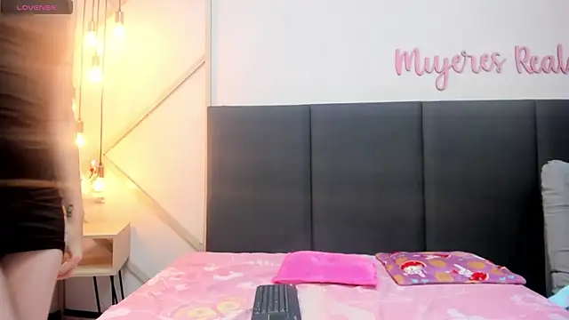 Snapshot of AlissonMartin chatting on February 26, 2025, 4:16 pm AlissonMartin online show from February 26, 2025, 4:16 pm