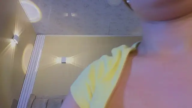 Emmaa Blonde online show from December 21, 2025, 7:04 pm