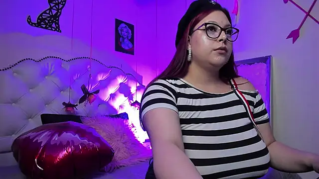 Snapshot of Blair_Elliss chatting on February 17, 2025, 6:17 pm Blair Elliss online show from February 17, 2025, 6:17 pm