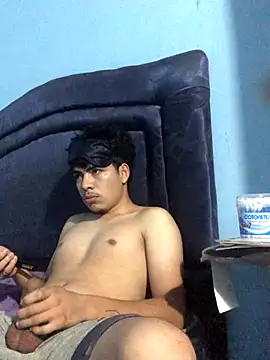 Edanvvv online show from December 1, 2025, 1:12 pm