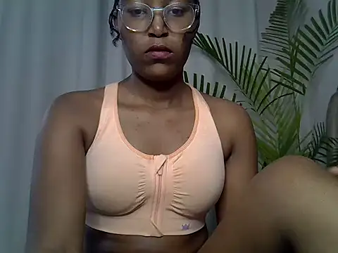 hot sexy choco online show from March 27, 2026, 12:17 pm