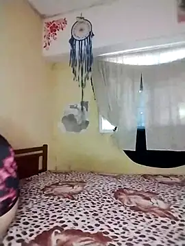 Snapshot of rusher27 chatting on November 19, 2025, 1:11 pm rusher27 online show from November 19, 2025, 1:11 pm