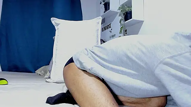 Aronxxs online show from February 22, 2026, 9:11 am