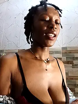 Ayrella02 online show from October 12, 2025, 5:47 pm