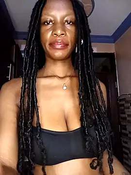 Snapshot of Ayrella02 chatting on March 27, 2026, 12:08 am Ayrella02 online show from March 27, 2026, 12:08 am