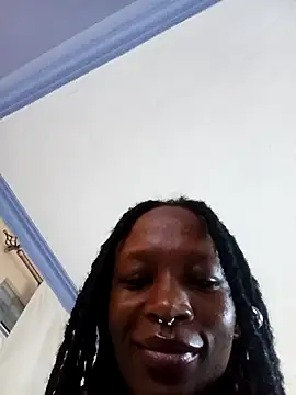 Snapshot of Ayrella02 chatting on March 21, 2026, 8:19 am Ayrella02 online show from March 21, 2026, 8:19 am