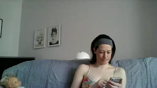 Snapshot of SunElizabeth chatting on March 20, 2025, 11:16 am SunElizabeth online show from March 20, 2025, 11:16 am
