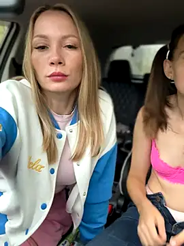 LavenderHot online show from September 12, 2025, 2:12 am