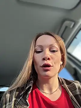 Snapshot of LavenderHot chatting on March 2, 2026, 5:08 am LavenderHot online show from March 2, 2026, 5:08 am