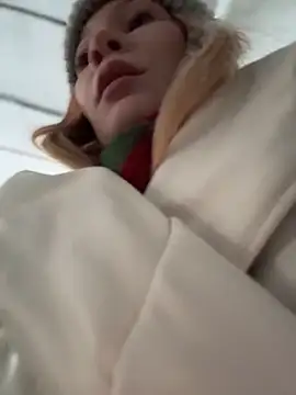 Snapshot of LavenderHot chatting on March 7, 2026, 1:23 am LavenderHot online show from March 7, 2026, 1:23 am