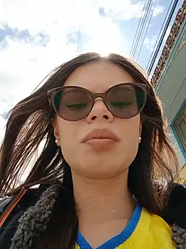 Snapshot of Violeta_12- chatting on June 27, 2026, 5:52 pm Violeta 12- online show from June 27, 2026, 5:52 pm
