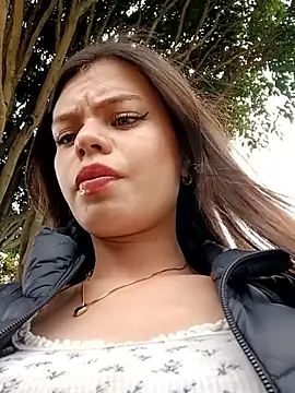 Snapshot of Violeta_12- chatting on June 12, 2026, 4:49 pm Violeta 12- online show from June 12, 2026, 4:49 pm