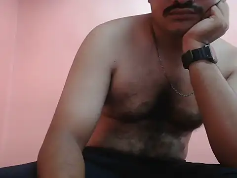 Snapshot of naughtymike0007 chatting on April 12, 2026, 3:32 am naughtymike0007 online show from April 12, 2026, 3:32 am