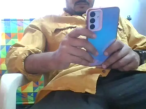 Snapshot of naughtymike0007 chatting on March 17, 2026, 2:47 am naughtymike0007 online show from March 17, 2026, 2:47 am