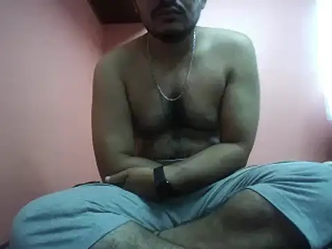 Snapshot of naughtymike0007 chatting on September 11, 2025, 2:33 am naughtymike0007 online show from September 11, 2025, 2:33 am