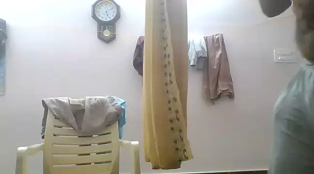 Snapshot of naughtymike0007 chatting on February 17, 2025, 11:33 pm naughtymike0007 online show from February 17, 2025, 11:33 pm