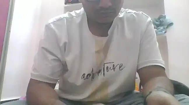 Snapshot of naughtymike0007 chatting on February 23, 2025, 7:55 am naughtymike0007 online show from February 23, 2025, 7:55 am