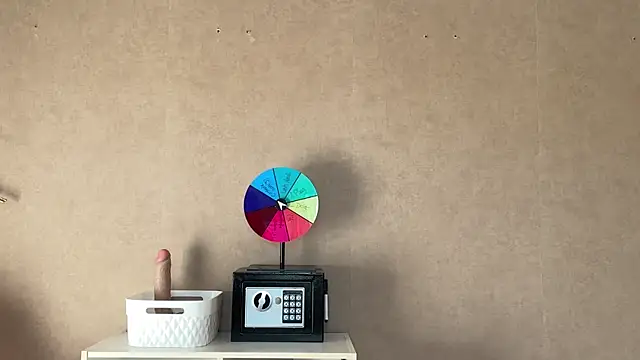 lucie mehott online show from November 17, 2025, 9:02 am