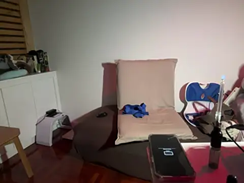 Snapshot of cloudboy_kk8 chatting on January 12, 2026, 6:04 pm cloudboy kk8 online show from January 12, 2026, 6:04 pm