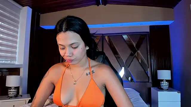 Snapshot of saracorraless chatting on February 21, 2025, 10:37 pm saracorraless online show from February 21, 2025, 10:37 pm