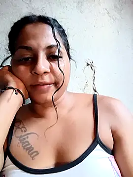 Snapshot of Giselabrunette25 chatting on October 12, 2025, 8:21 pm Giselabrunette25 online show from October 12, 2025, 8:21 pm