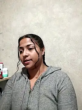 Snapshot of Giselabrunette25 chatting on November 22, 2025, 10:14 am Giselabrunette25 online show from November 22, 2025, 10:14 am