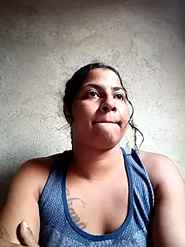 Snapshot of Giselabrunette25 chatting on October 28, 2025, 10:09 pm Giselabrunette25 online show from October 28, 2025, 10:09 pm